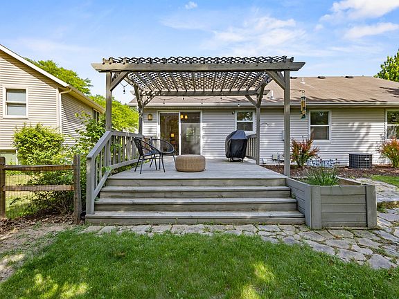 2nd image of 3818 Cosgrove Dr