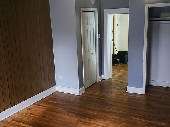 4th image of 301 S Potomac St APT 2N