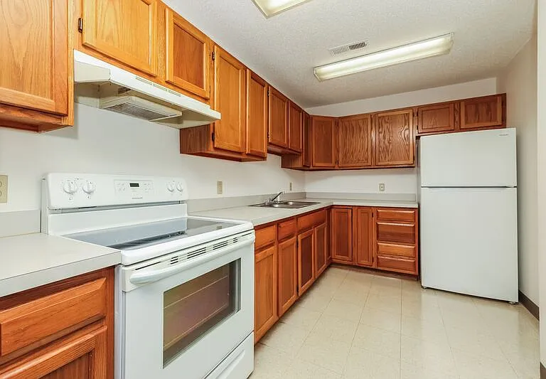 339 Lewis B Moore Dr — Photo 7