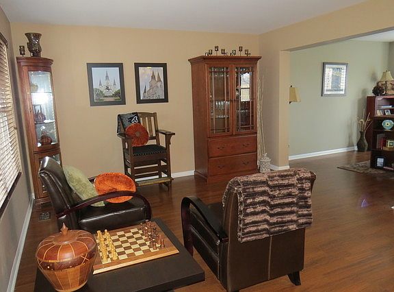 2nd image of 2609 Moutray Ln