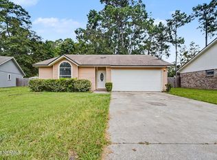1533 KINGFISHER Lane N, Jacksonville, FL 32218