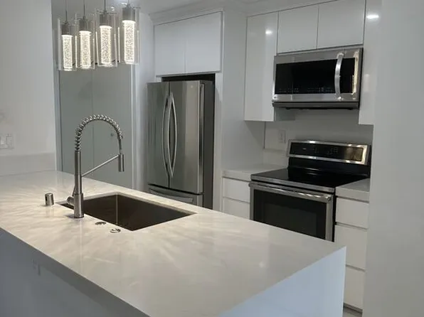 28505 Conejo View Dr, Agoura Hills, CA 91301