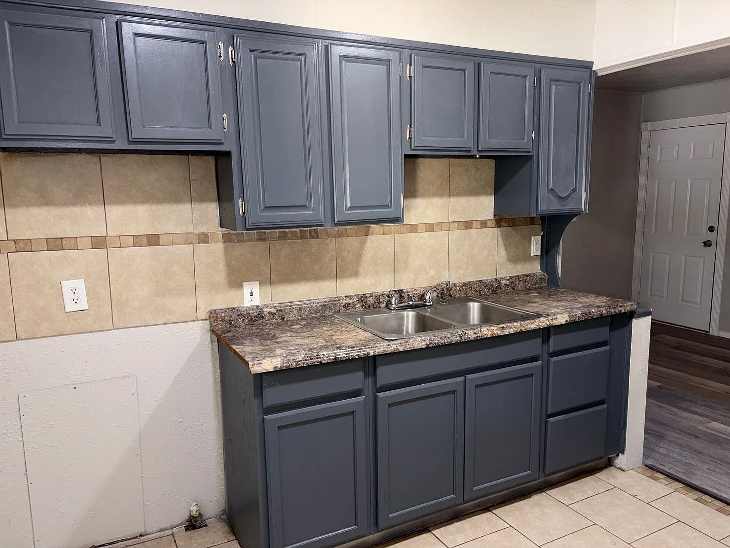 2 Bed 1 Bath Newly Remodeled Home in Del City/OKC — Photo 3
