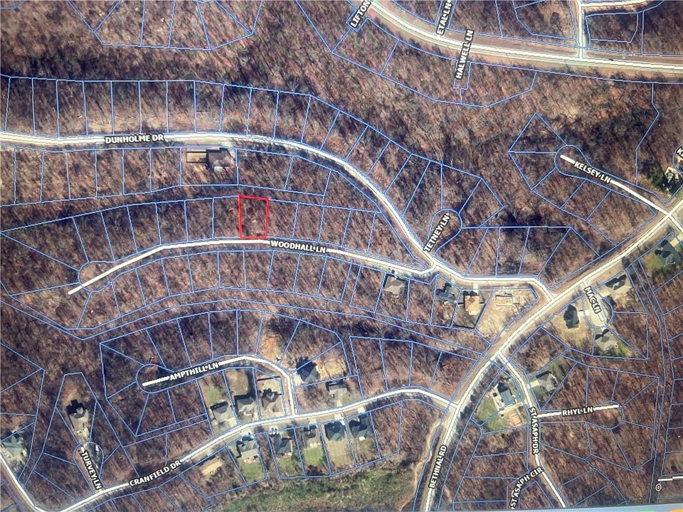 1st image of 6 Woodhall Ln #6
