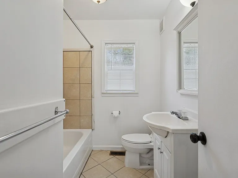 1152 Orcutt Ave — Photo 17