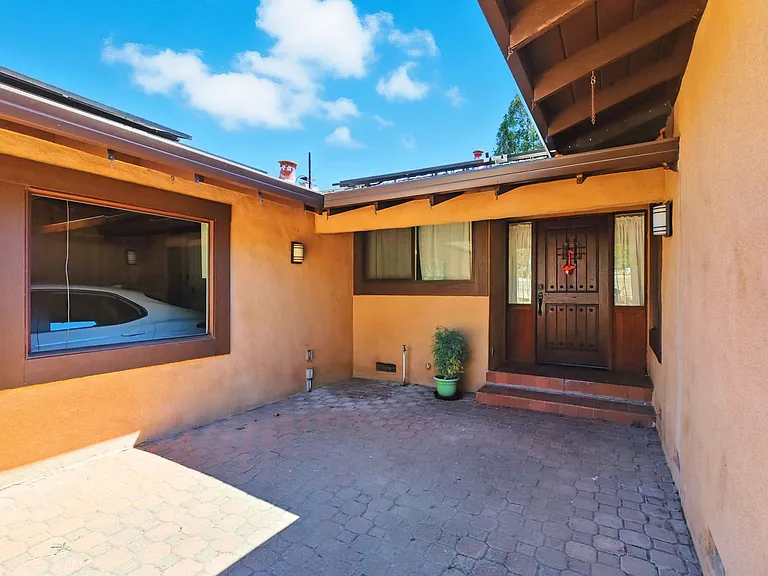 10200 Parrish View Dr — Photo 2
