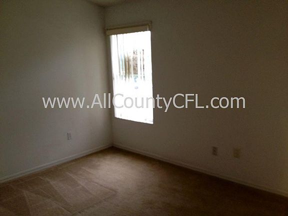 5th image of 964 Sykes Ct