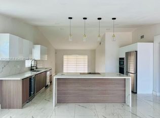 996 SW 143rd Ct, Miami, FL 33184