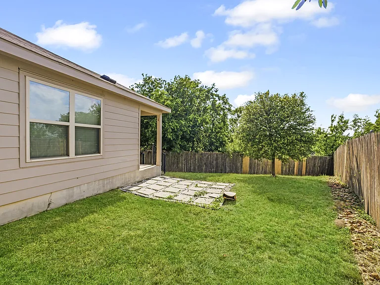 244 Circle Way — Photo 21