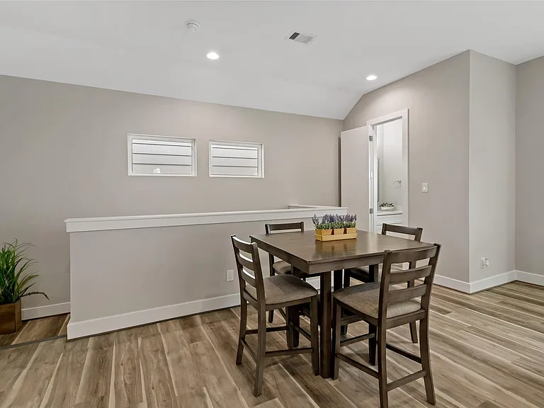 238 Julia St #C — Photo 19