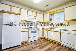 2 bed, 2.0 bath, 969 sqft, $1,150 — Photo 3