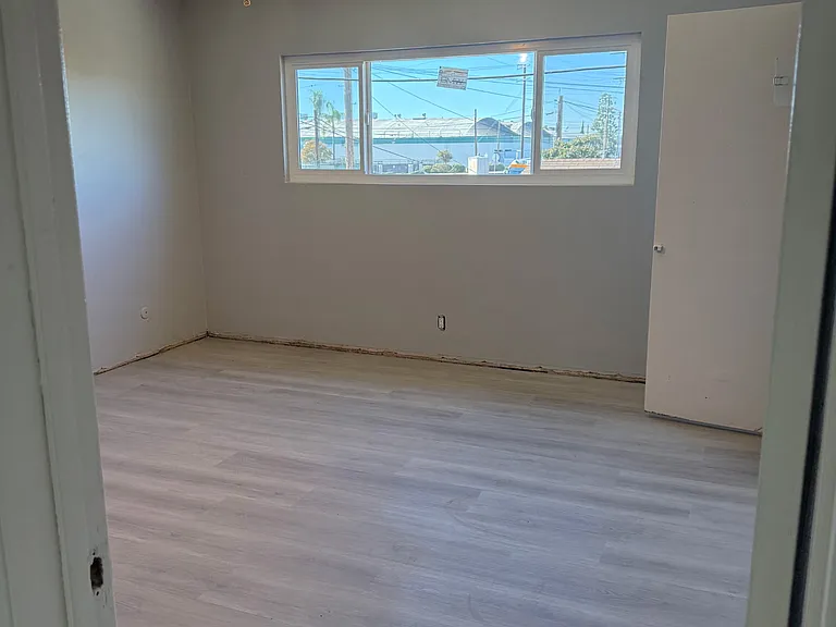 4335 Santa Ana St #1 — Photo 4