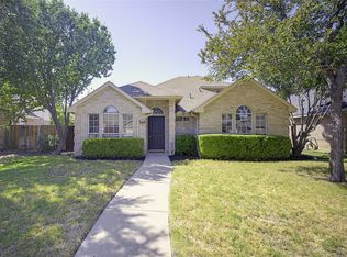 562 Continental Dr, Lewisville, TX 75067