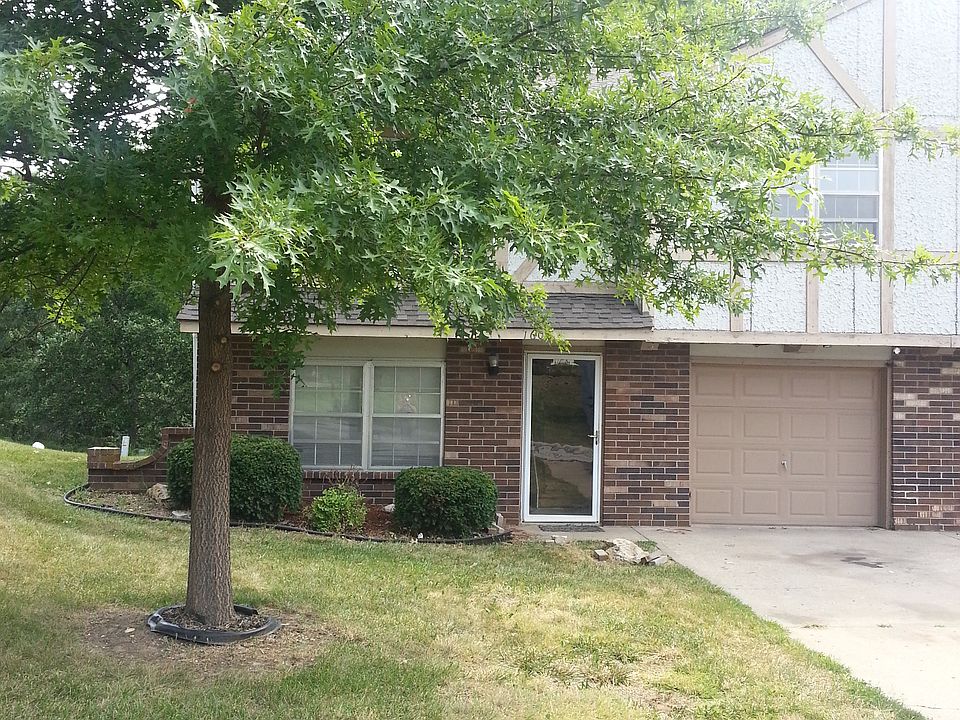 1st image of 1604 NW Cardiff Dr