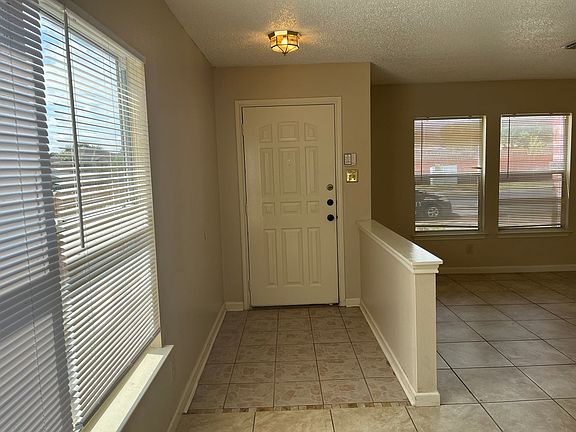 2nd image of 6212 Encanto Point Dr
