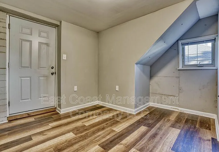 2110 Taylor Ave #B — Photo 20