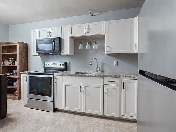 2nd image of 336 Killingly