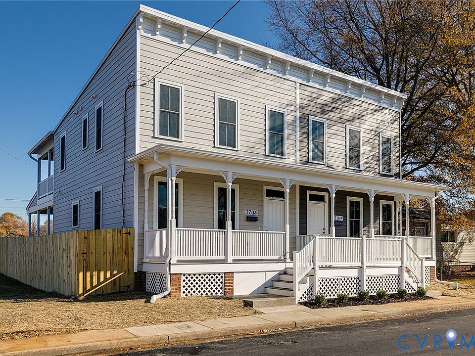 1st image of 2704 Selden St