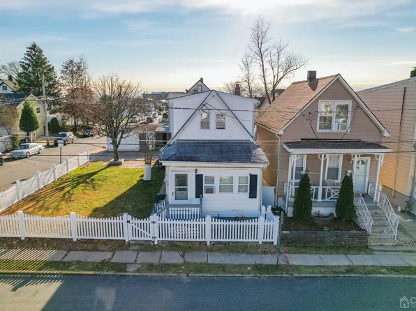 535 Harrington St, Perth Amboy, NJ 08861
