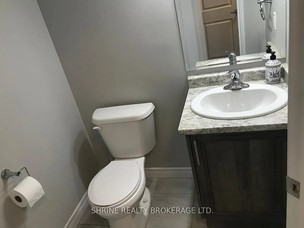 3 bed, $2,475 — Photo 4