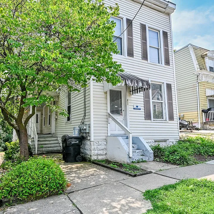411 Ada St