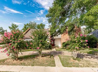 6740 S Woodgate Ct, Baton Rouge, LA 70808