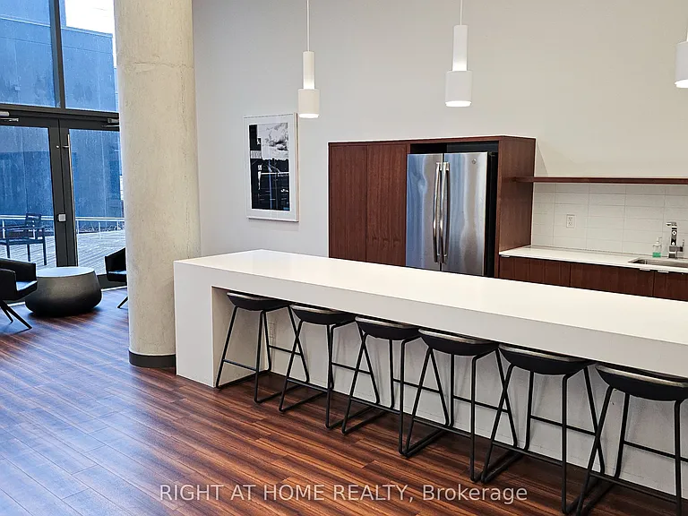 118 Varna Dr #101 — Photo 18