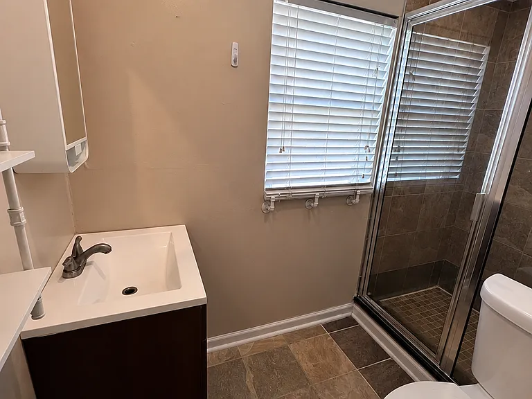 1516 Clarkson St — Photo 9