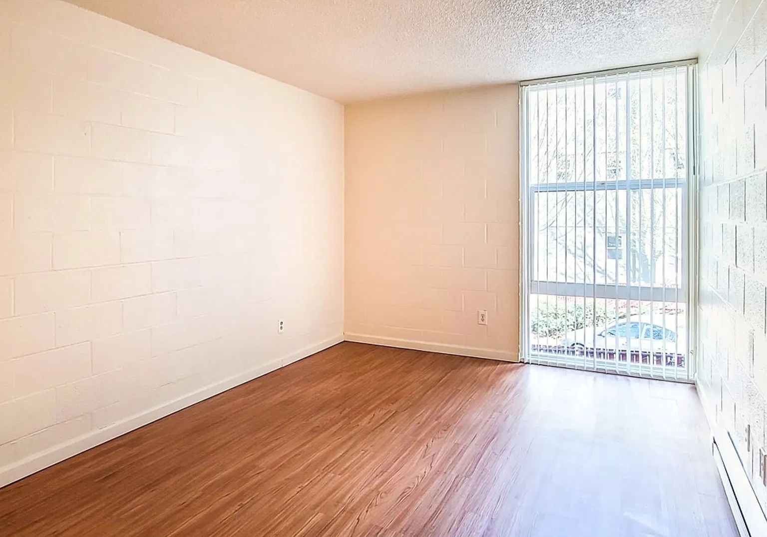Stewart Apartments (Wes02) — Photo 3