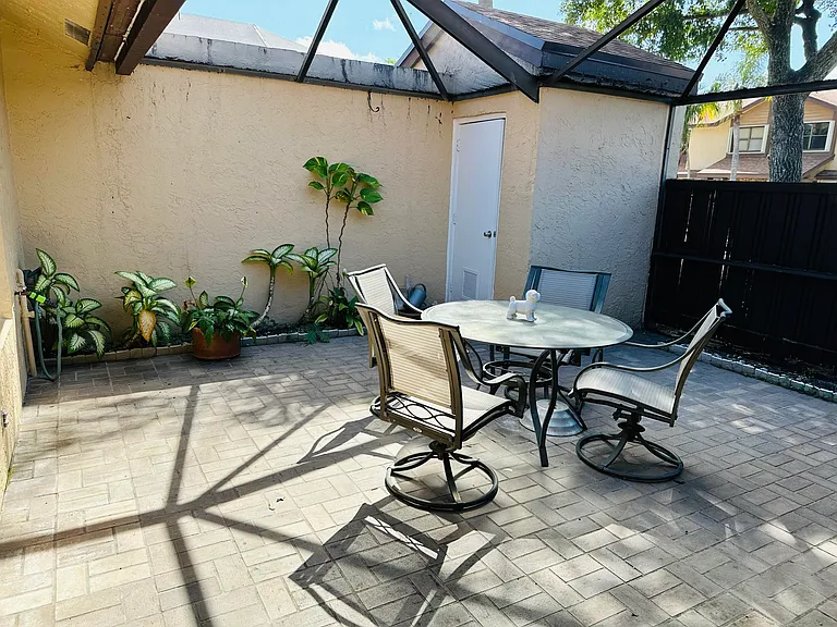 3953 Cocoplum Cir #3611 — Photo 20
