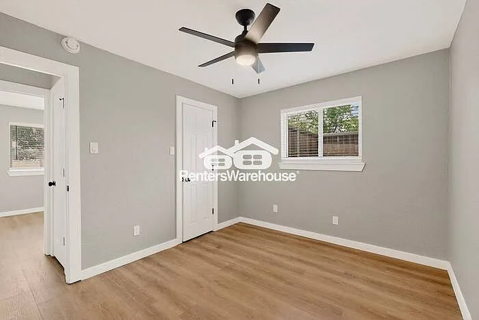 507 S Spring Creek Dr — Photo 35