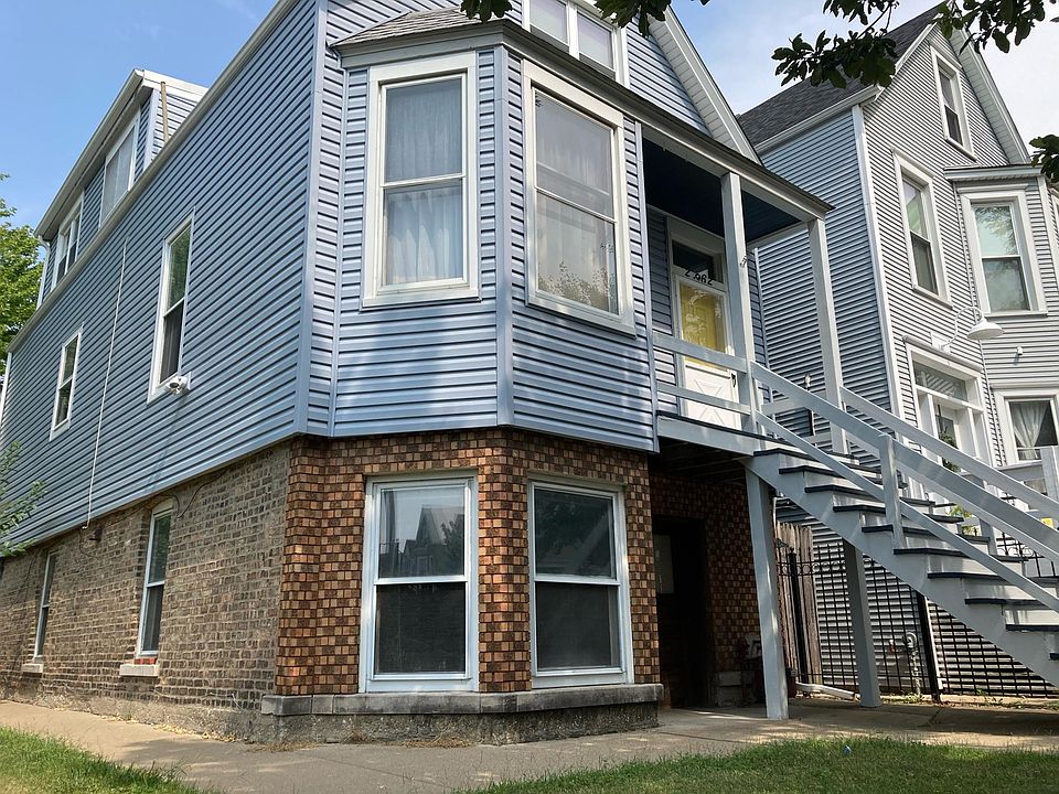 1st image of 2962 N Allen Ave #B