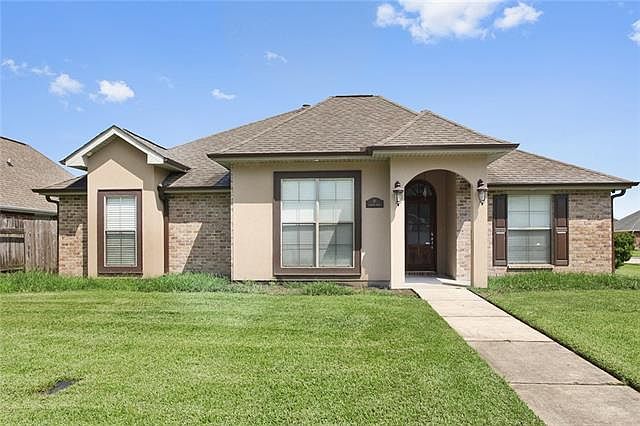 1st image of 81 Tuscany Dr