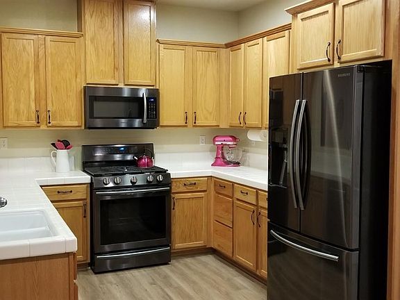 4th image of 2420 Snowberry Cir