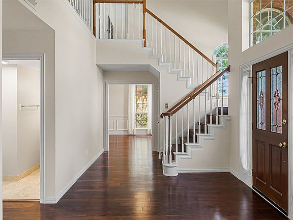 5th image of 4416 Delaware Ln