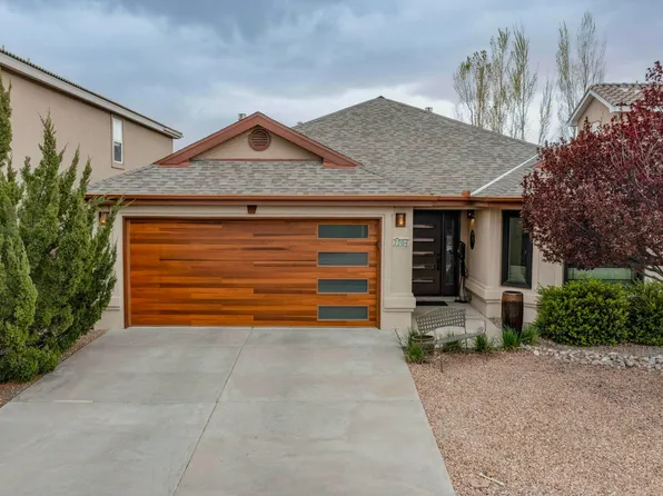 7704 Ramona Ave NW, Albuquerque, NM 87114