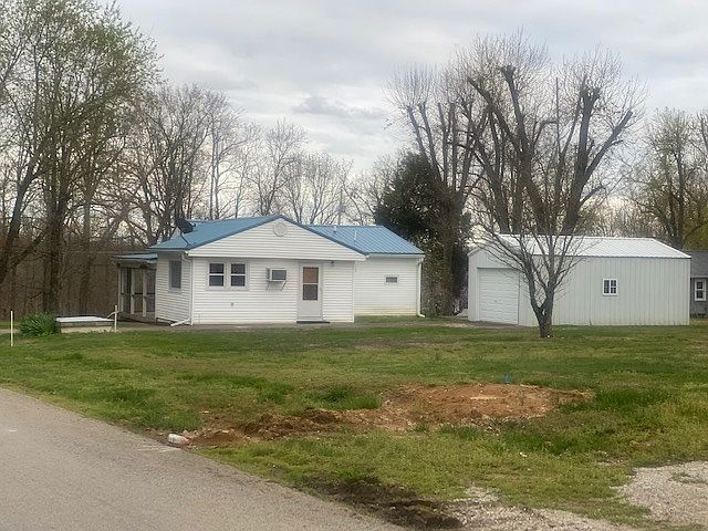 1st image of 1589 Hinton Hills Loop