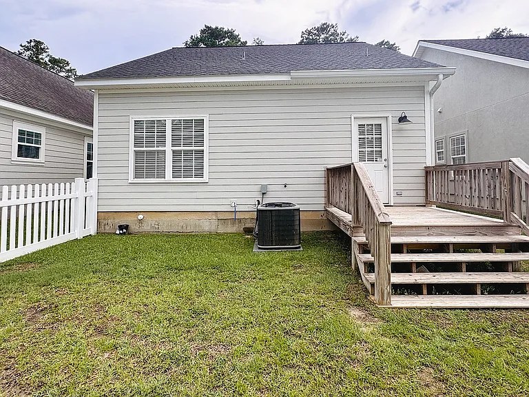 327 Summercreek Cv — Photo 12