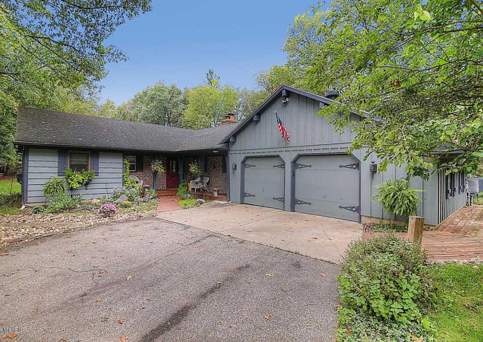 1st image of 3737 Wentworth Dr SW