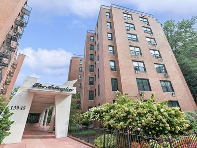 139-15 83rd Ave APT 608, Queens, NY, 11435