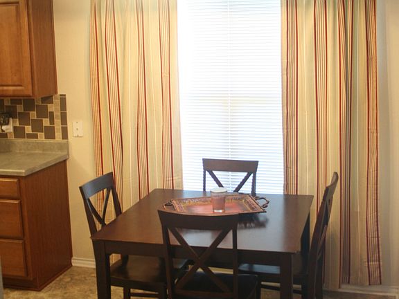 4th image of 1703 Wood Creek Dr