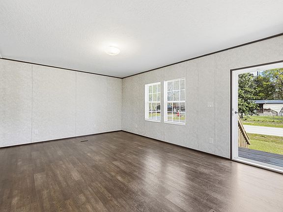 4th image of 2200 Douston Rd.