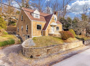 1231 College Park, Fairmont, WV 26554