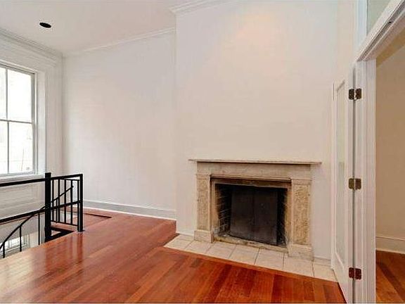 3rd image of 1304 Spruce St #A