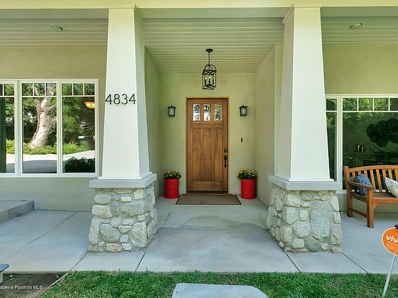 4th image of 4834 Commonwealth Ave