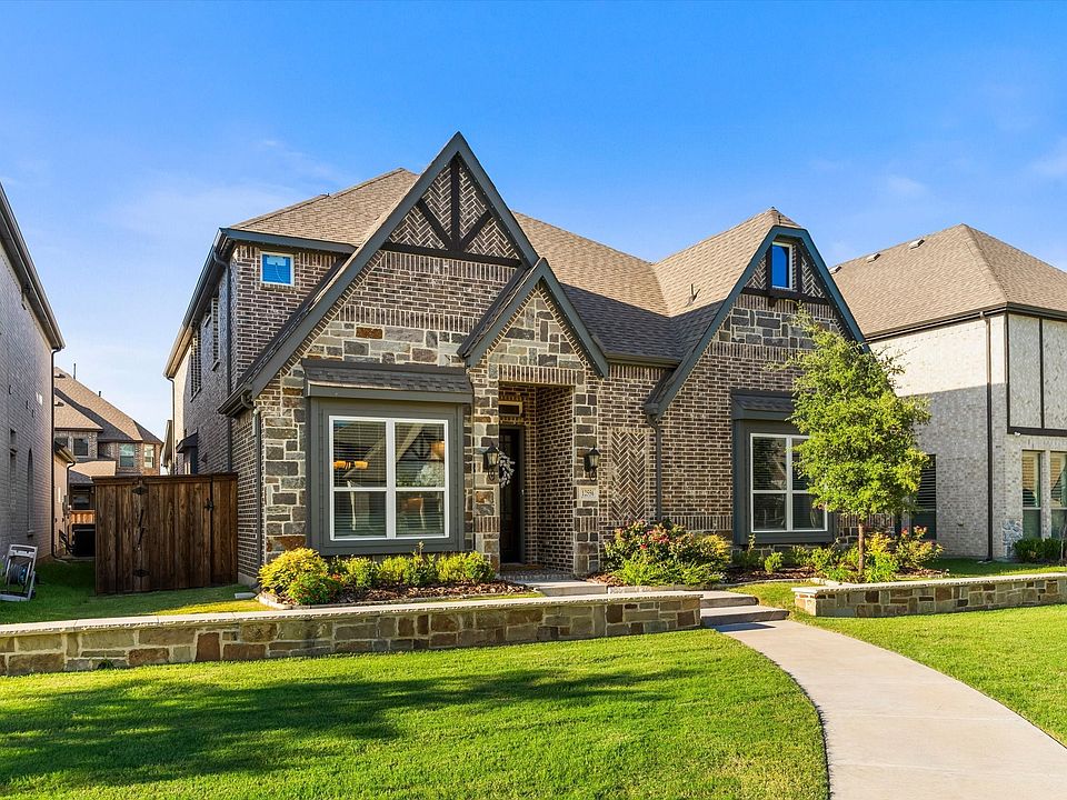 1st image of 12556 Royal Oaks Ln