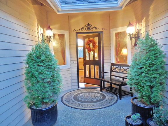 2nd image of 25303 Lake Wilderness Country Club Dr SE #C