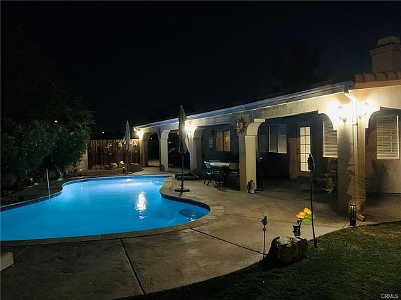3rd image of 681 Desert Willow St