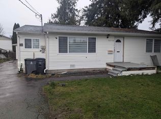 13773 92nd Ave, Surrey, BC V3V 1J1