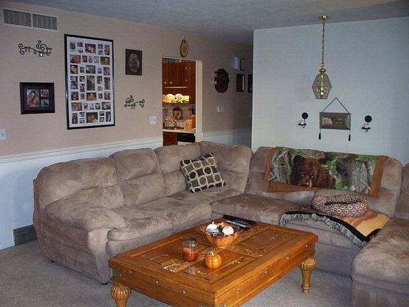 5th image of 1315 Buena Vista Ln